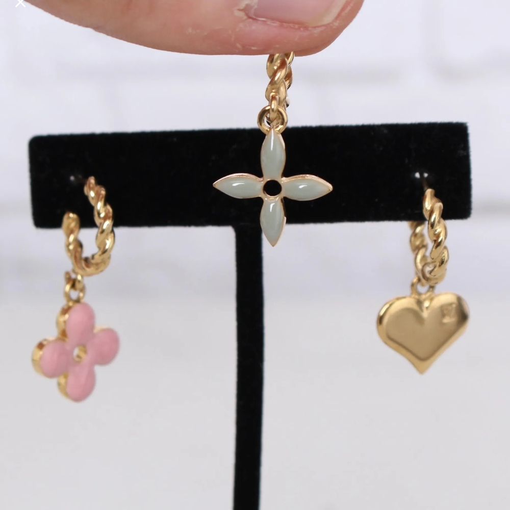 LOUIS VUITTON EARRINGS.3 PCS